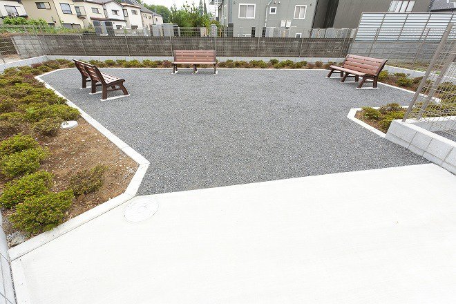 分譲地内にはコミュニティ形成の場として公園が設けられています。大型分譲ならではです!