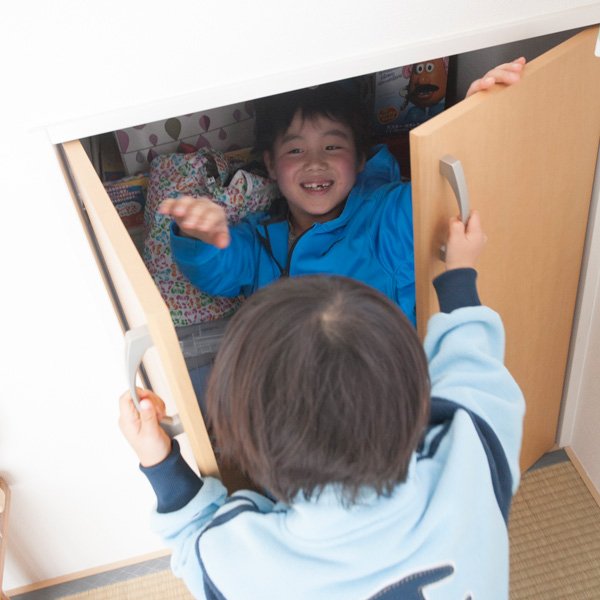 和室にある収納は絶好の隠れ場所
