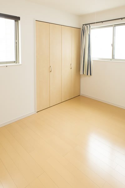 今はまだほとんど使っていない居室。将来はここが子ども部屋になるのかも!?