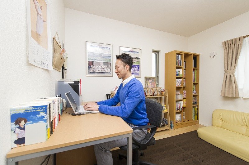 2階にはご主人の書斎兼、2人の趣味の部屋をつくりました
