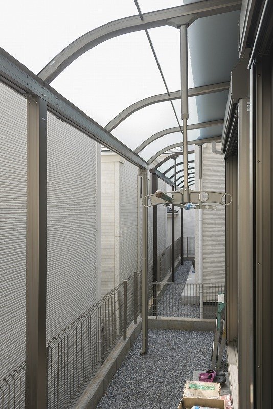入居後に東栄ホームサービスで取り付けたというガーデンルーフ