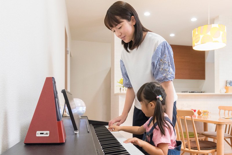 ご近所を気にせずに、ピアノを弾いたり、掃除機を使うこともできます