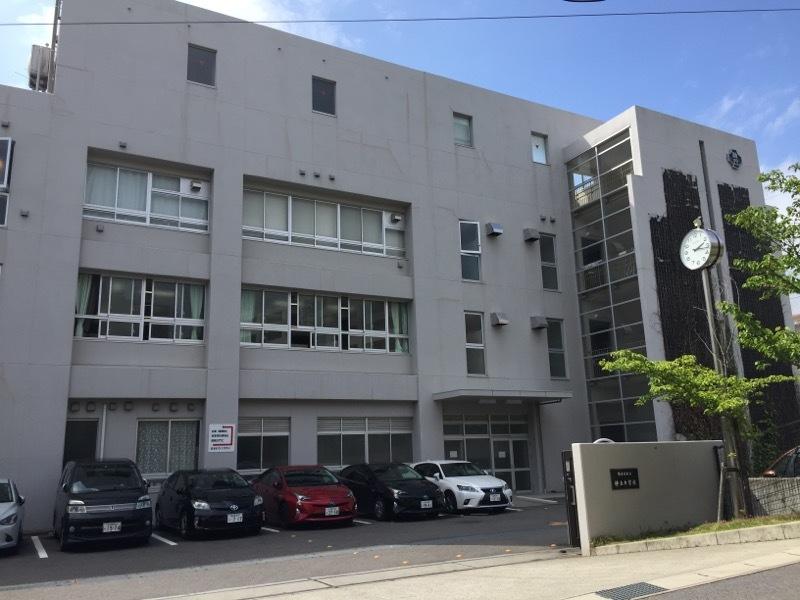 神丘中学校