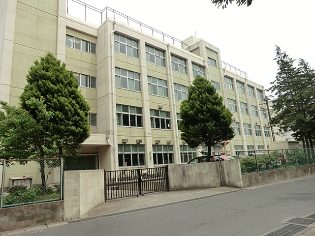 南林間中学校