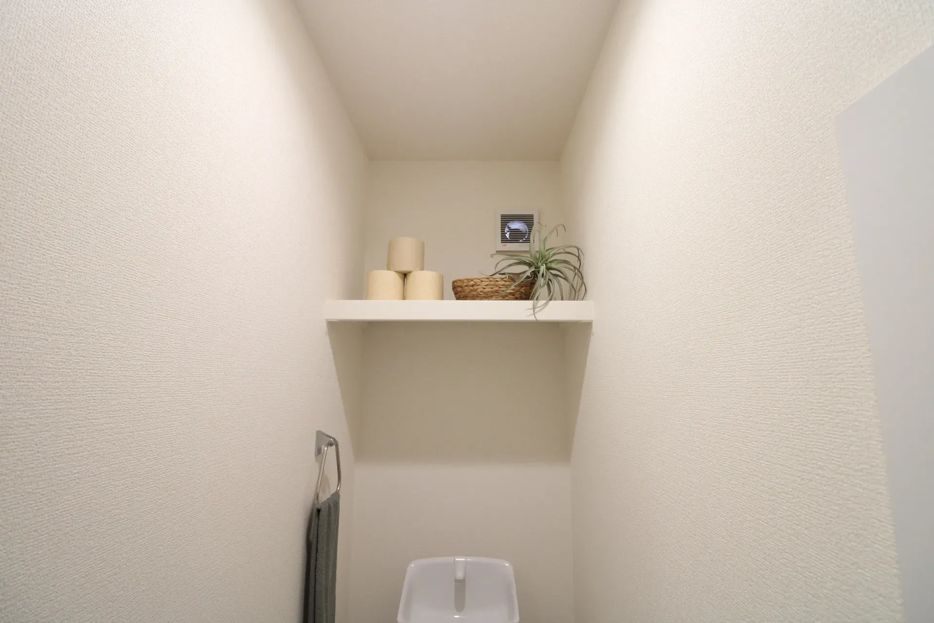 トイレ枕棚