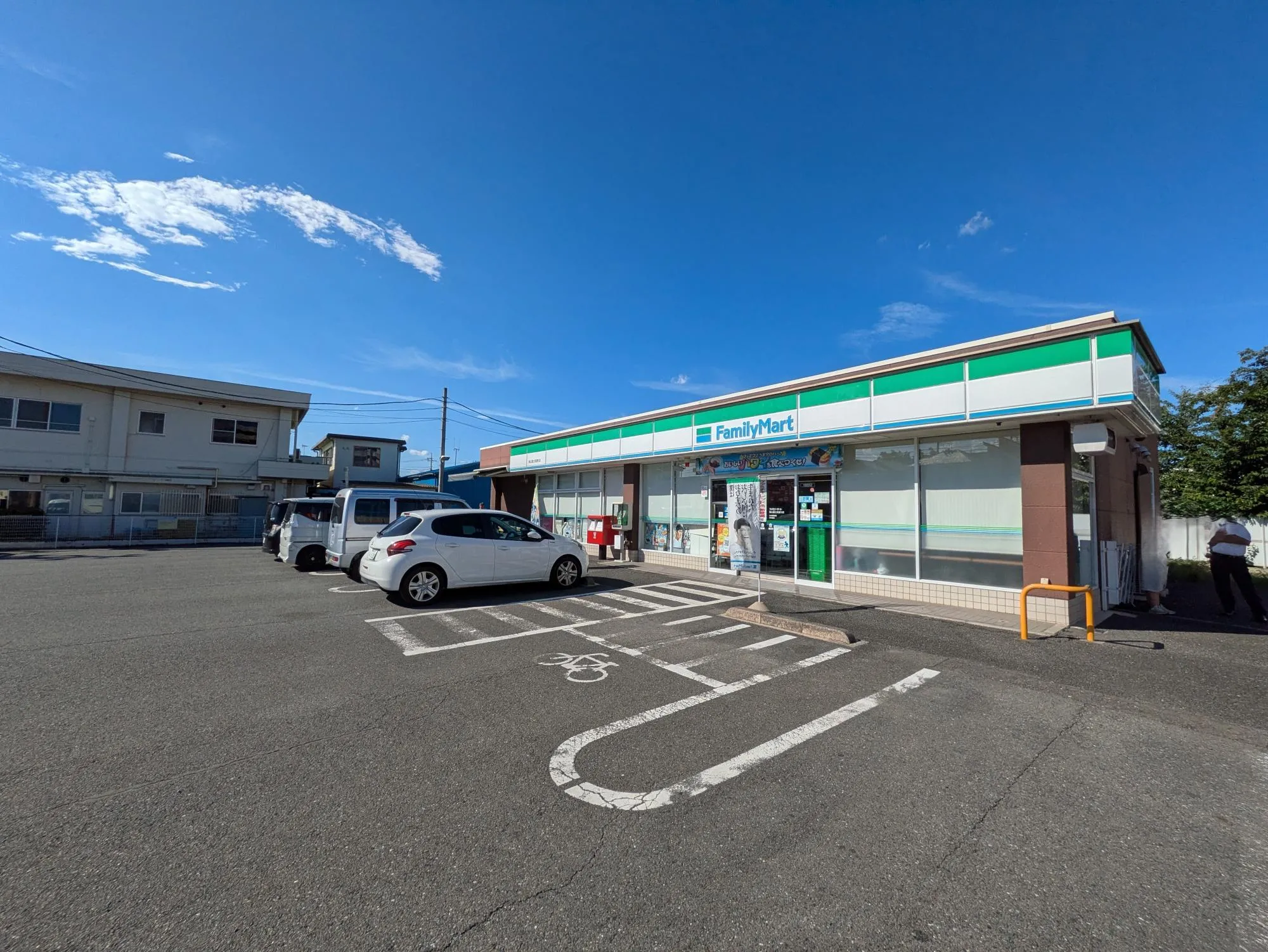 ファミリーマート富士見通り店