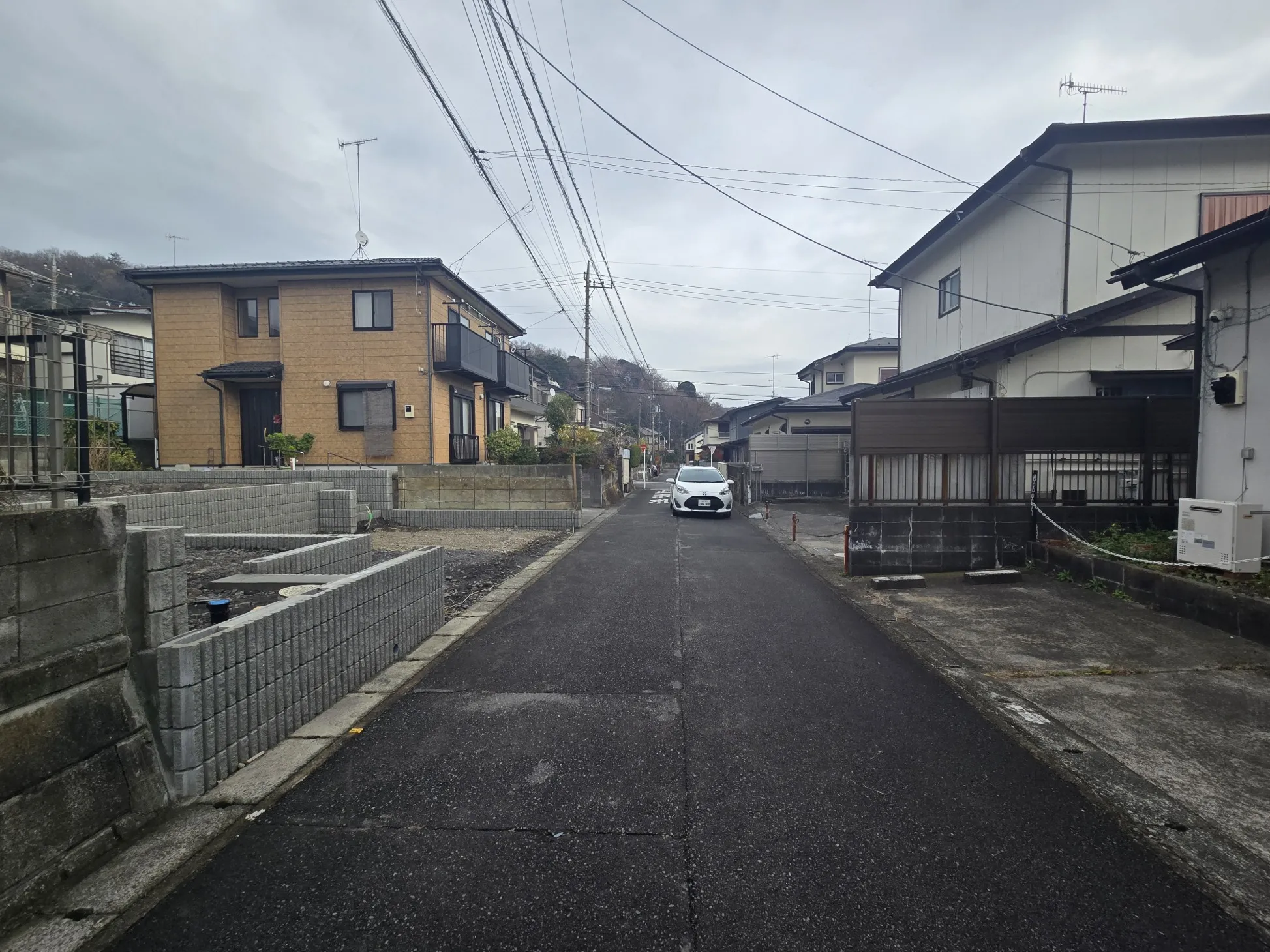 前面道路　R7.12.20