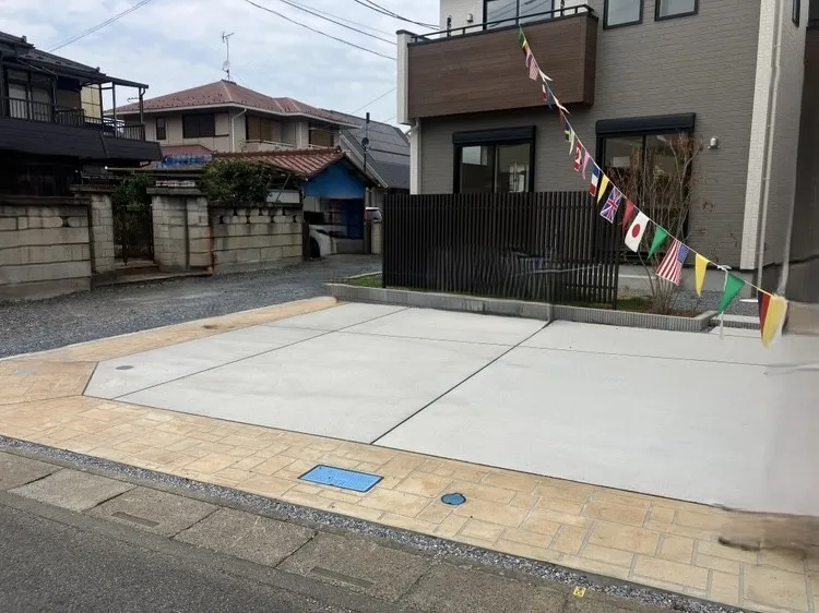 【外観】お車の出し入れもしやすい駐車スペース!
