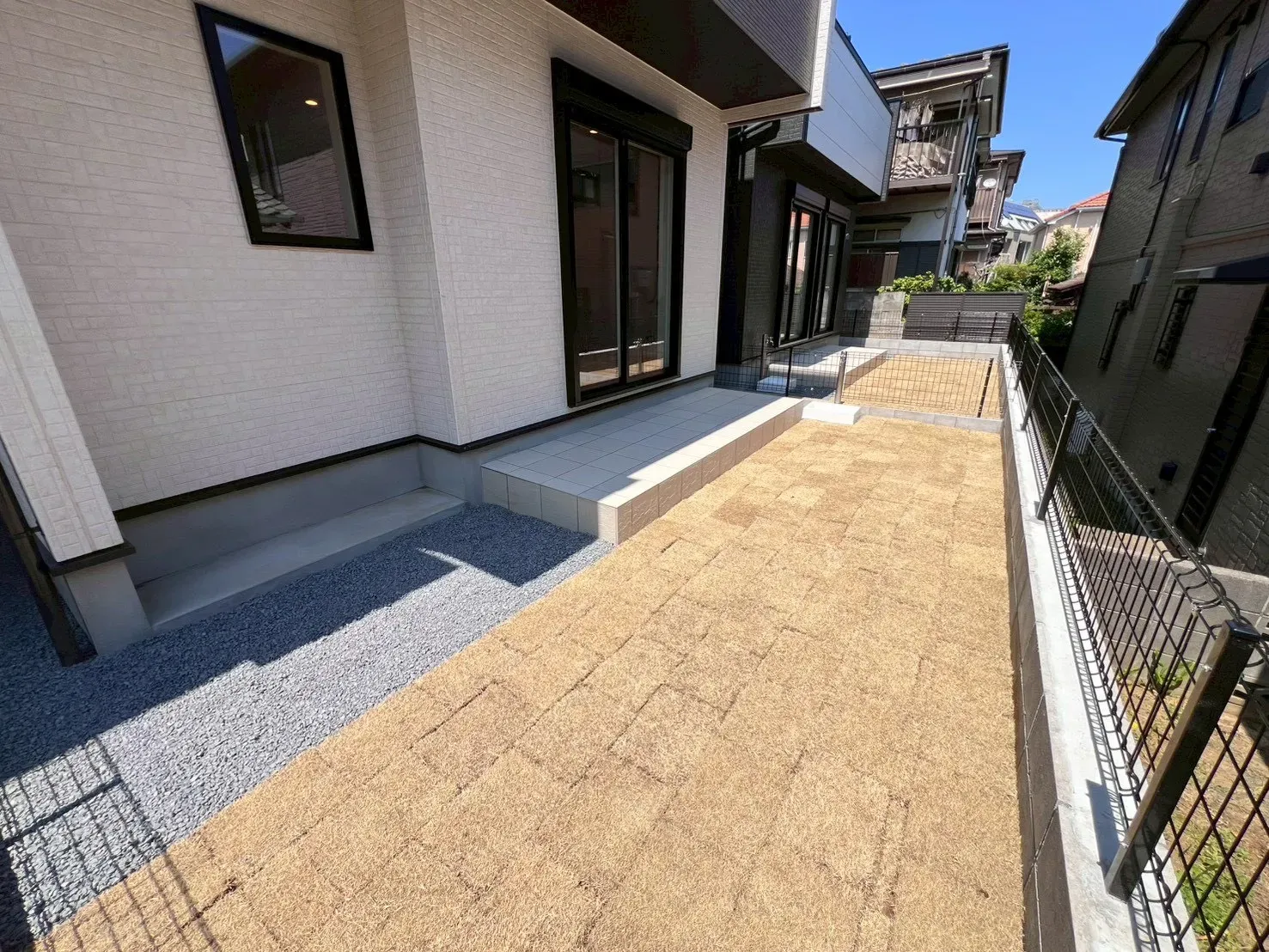 【2号棟 庭】