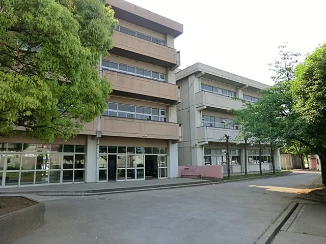 東中学校