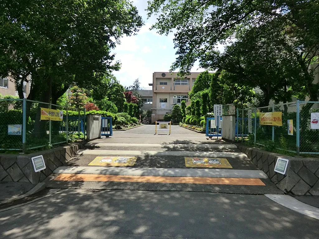 今泉小学校