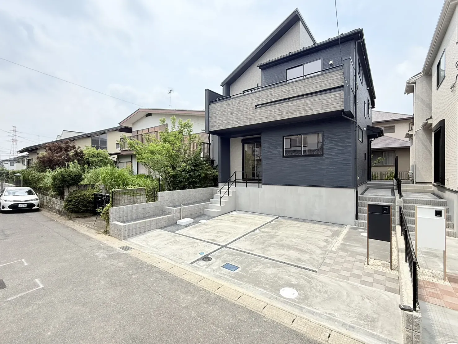【1号棟 外観】