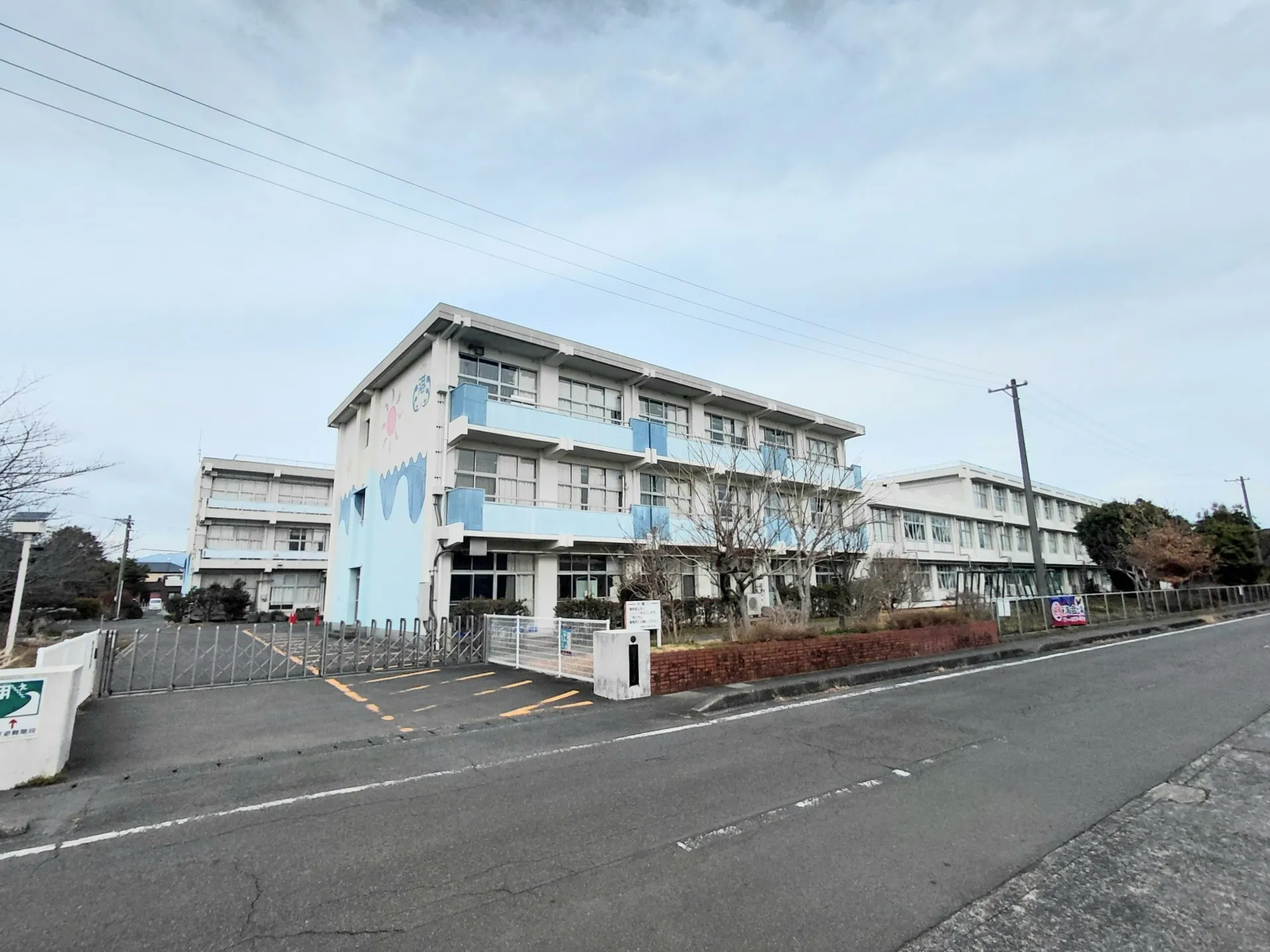 焼津市立港小学校