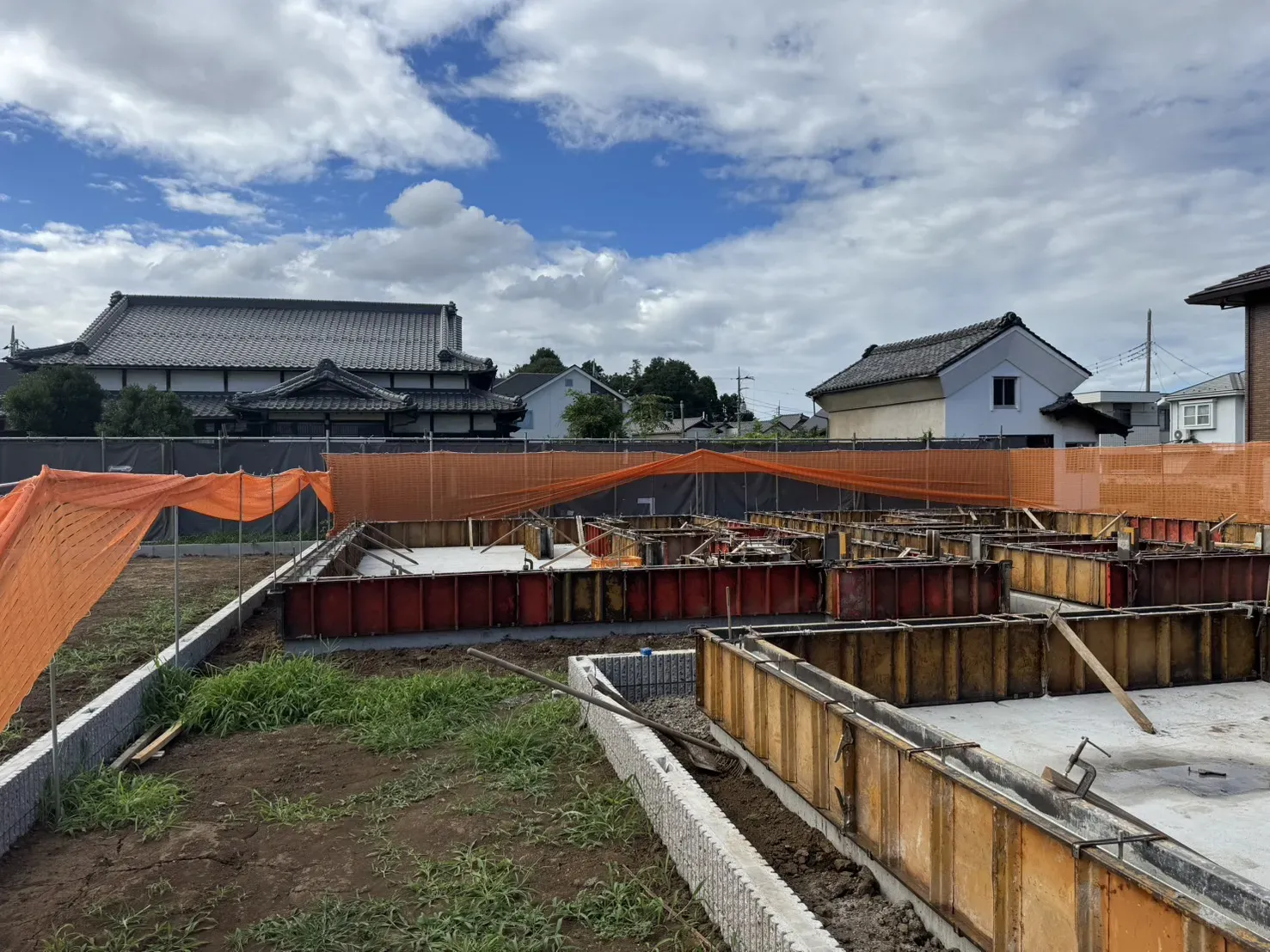 販売現地