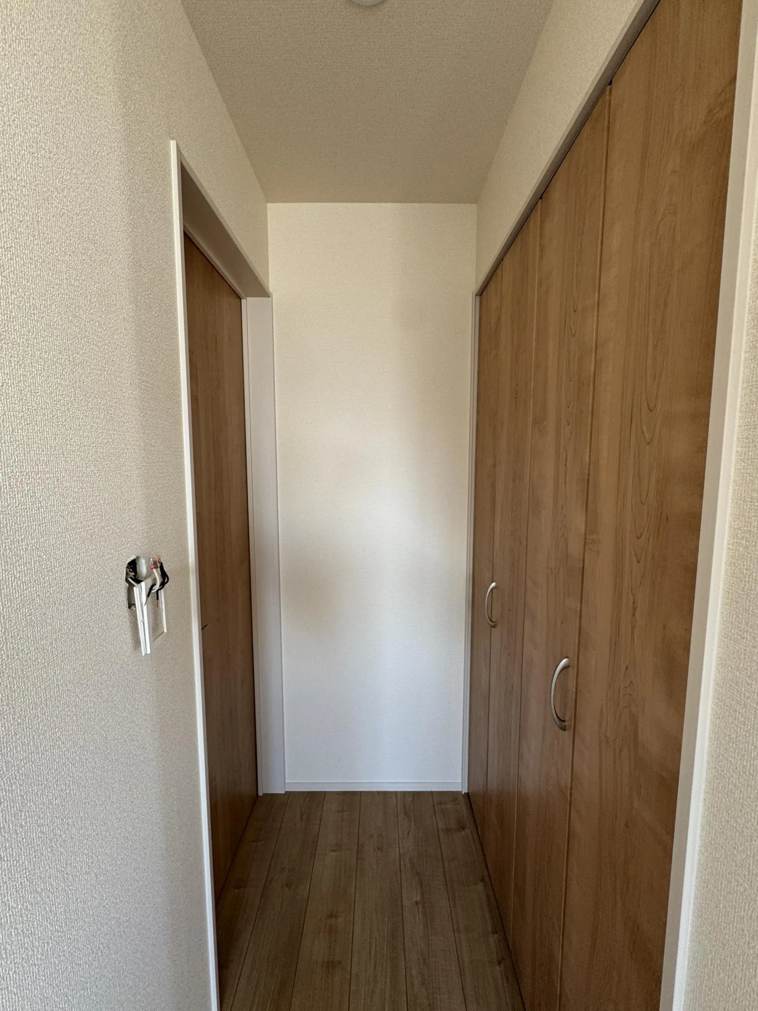 【⑪号棟クローゼット】