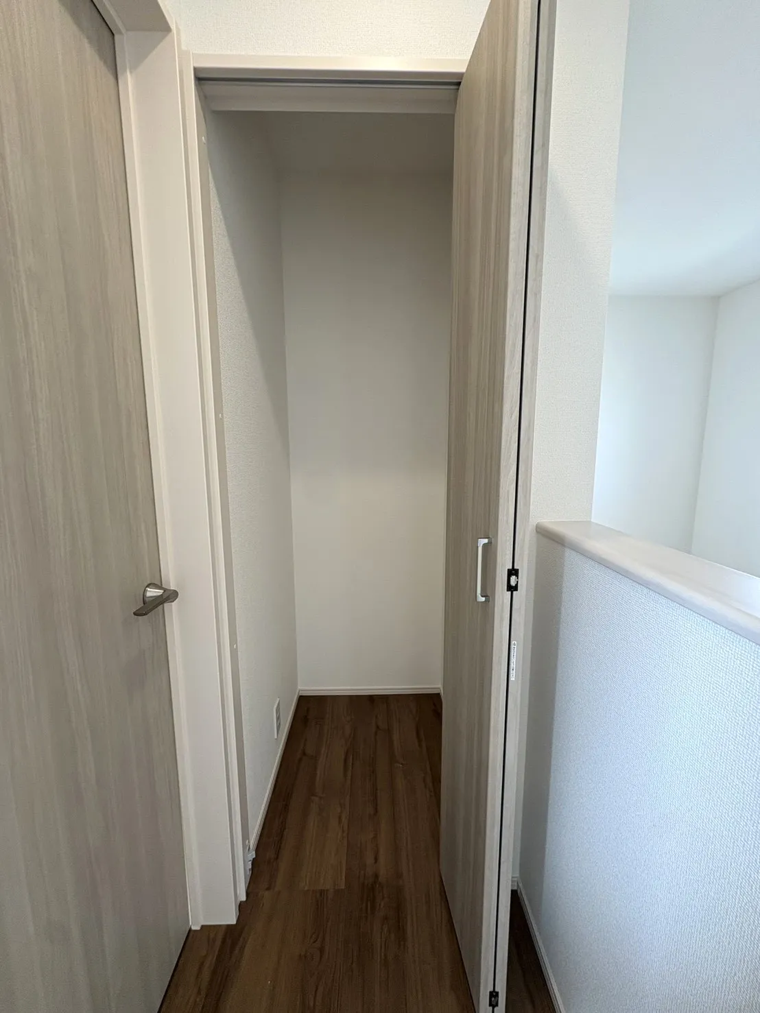 【廊下収納】