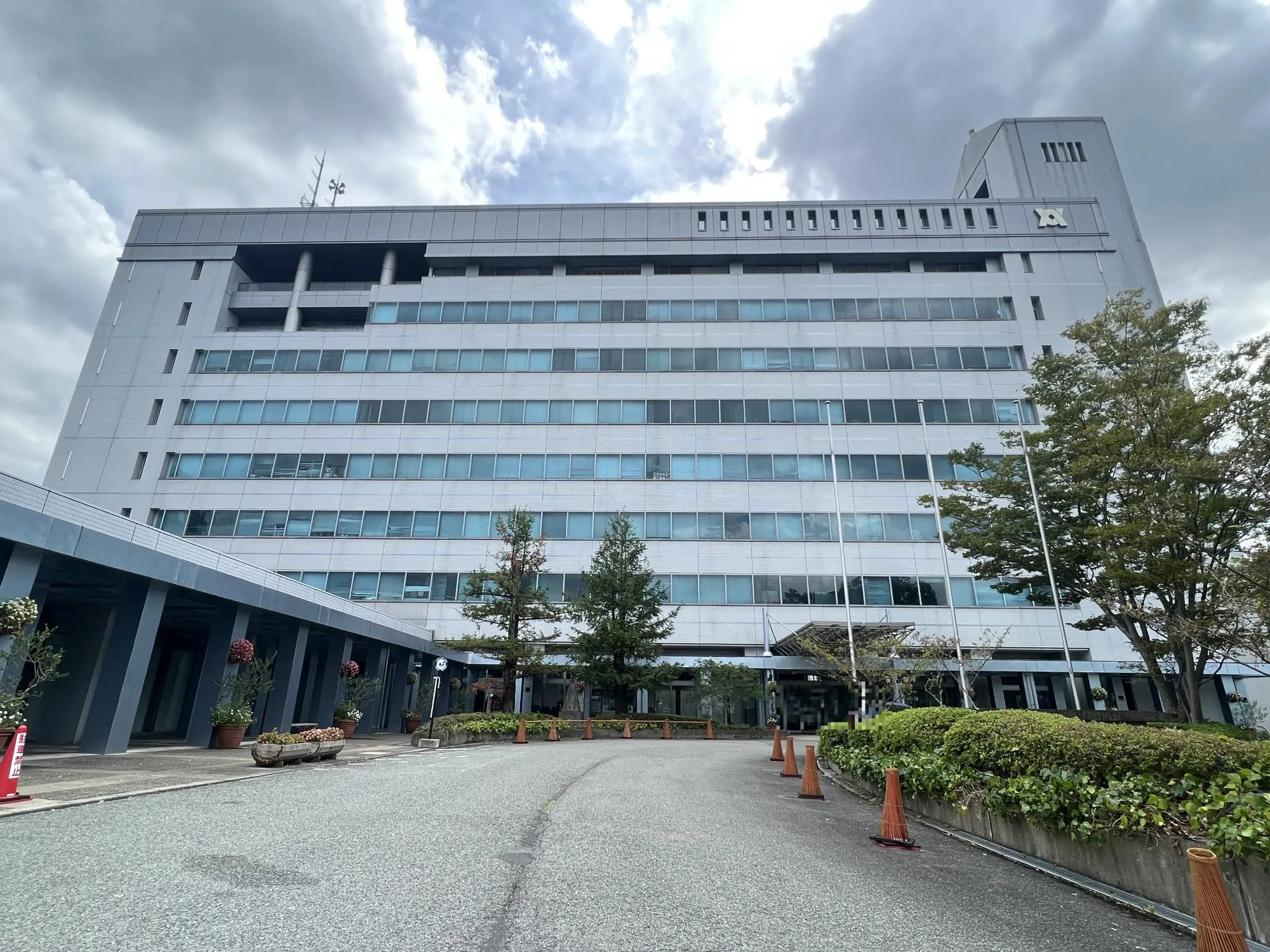 【亀岡市役所】