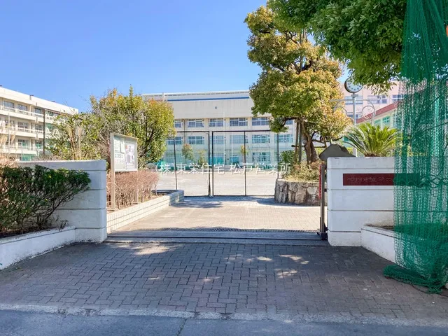 市川市立第六中学校