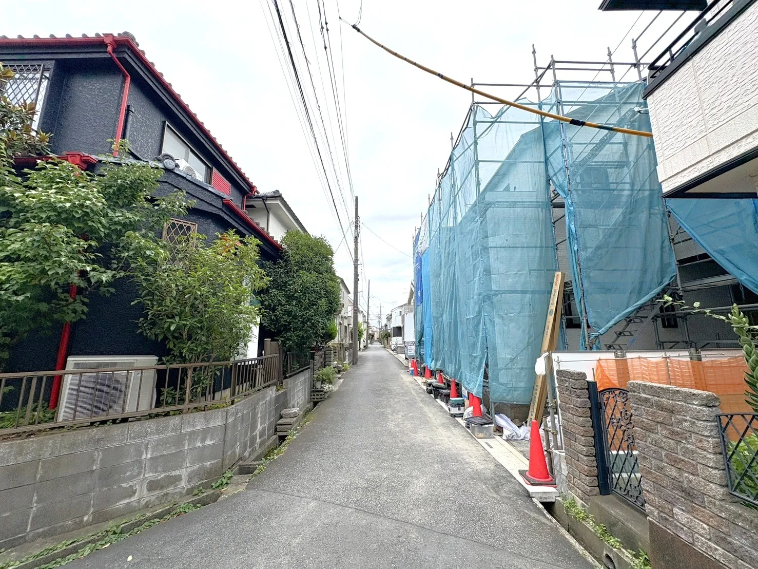 【外観写真】小学校徒歩11分・中学校徒歩8分。子育て世帯にも暮らしやすい住環境です。ぜひ周辺環境とあわせて現地をご見学ください。