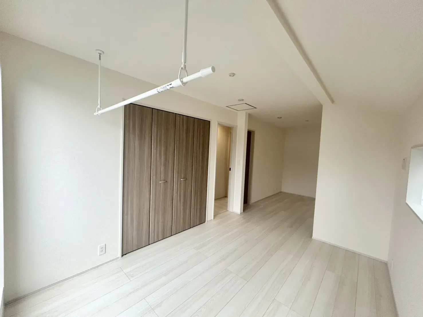 【9号棟】将来のライフスタイルに合わせて2部屋にできる可変型洋室