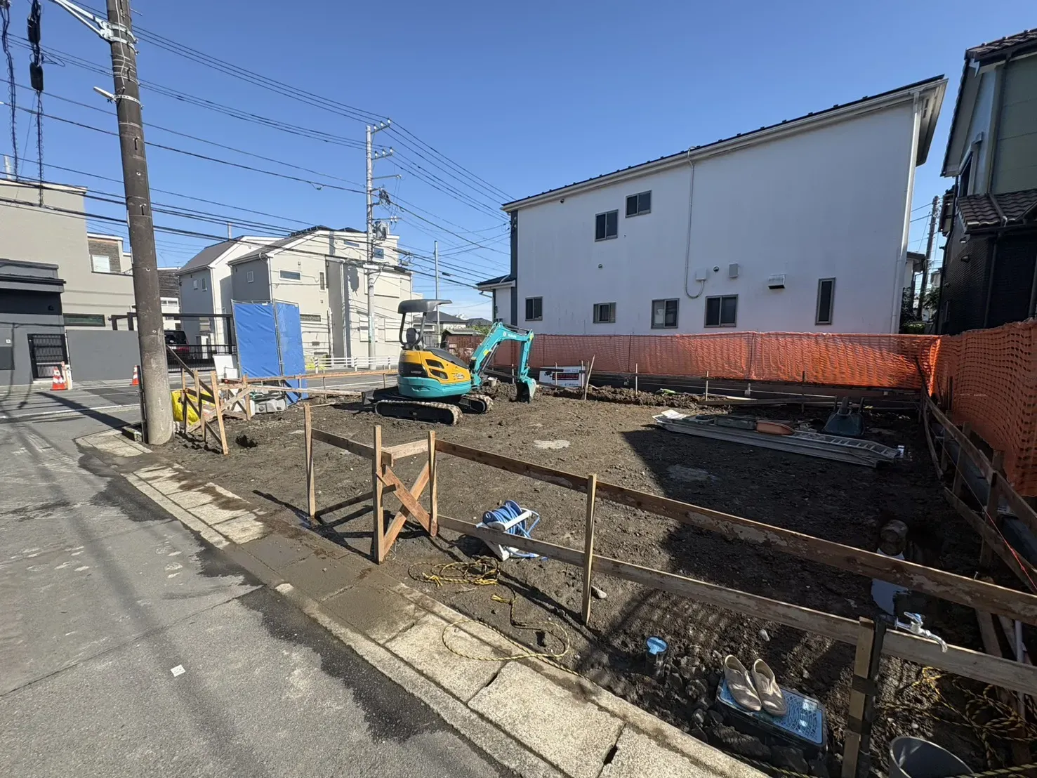 周辺には近くにあると嬉しい教育施設・買い物施設が充実しております!