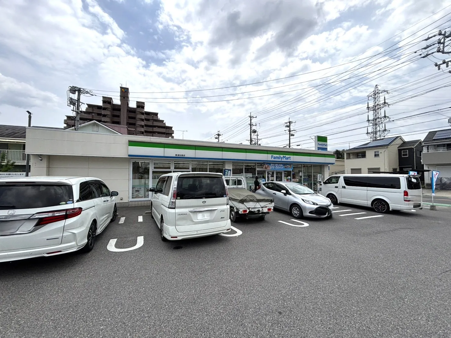 ファミリーマート東浦生路店