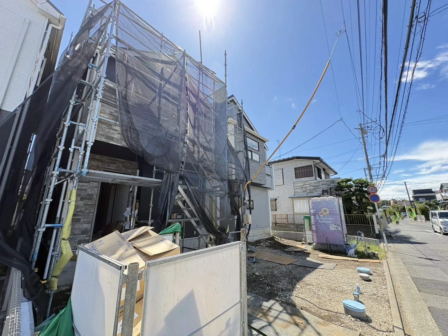 販売現地