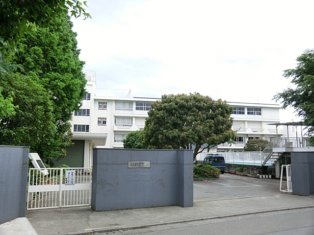 市立四谷小学校