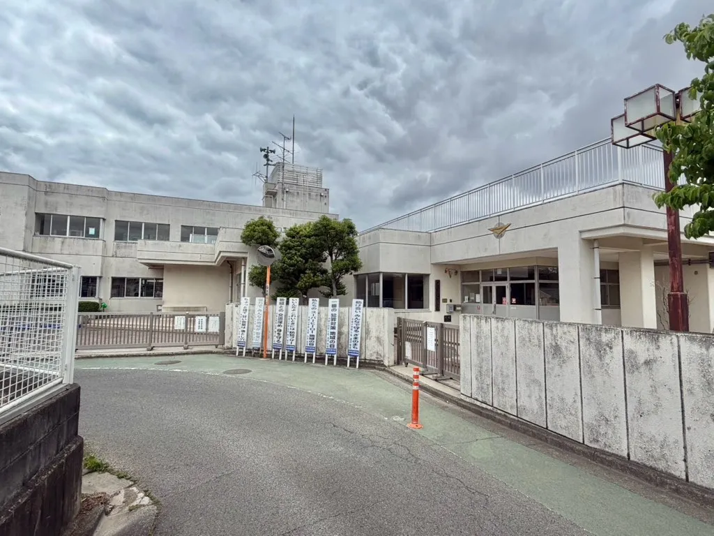 座間市立中原小学校