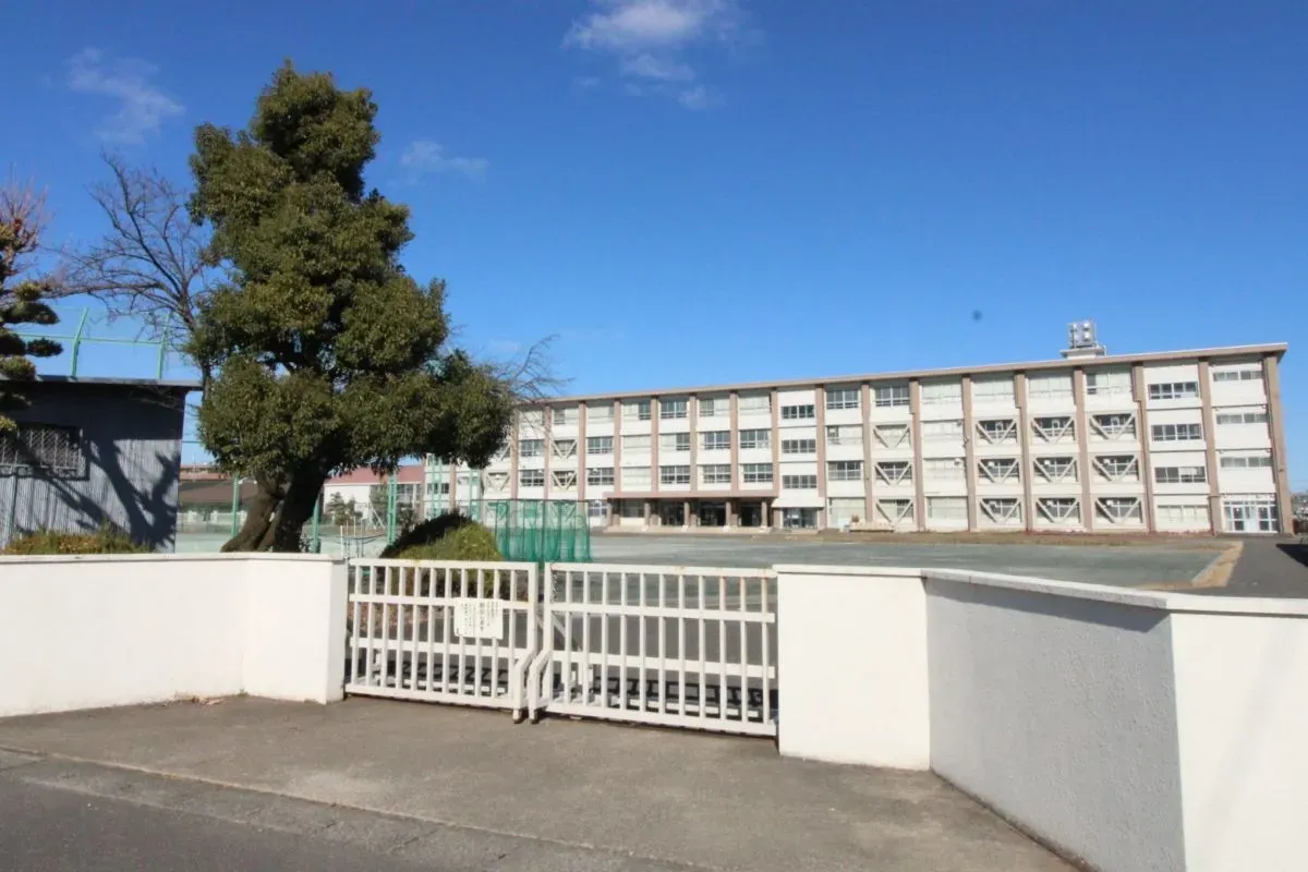 一宮市立千秋中学校