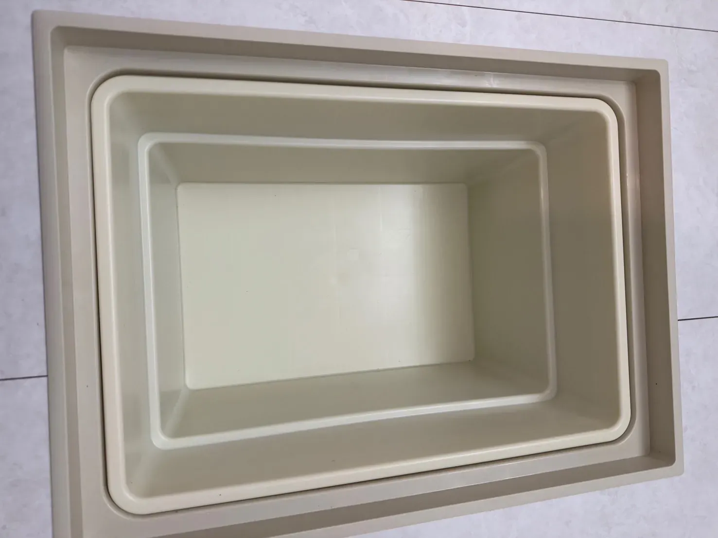 【洗面所　床下収納】
