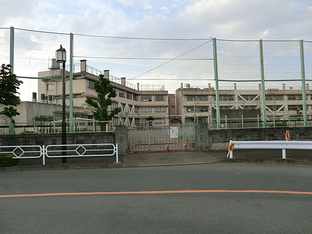 立川市立若葉台小学校