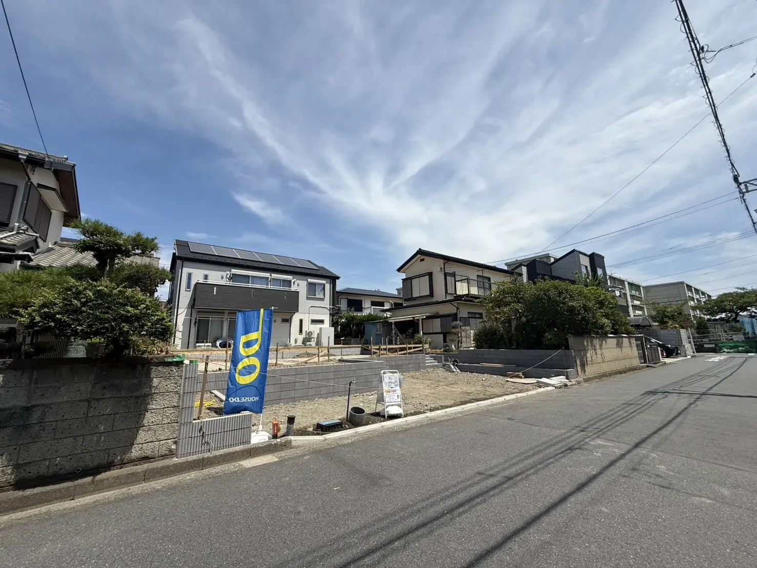 販売現地