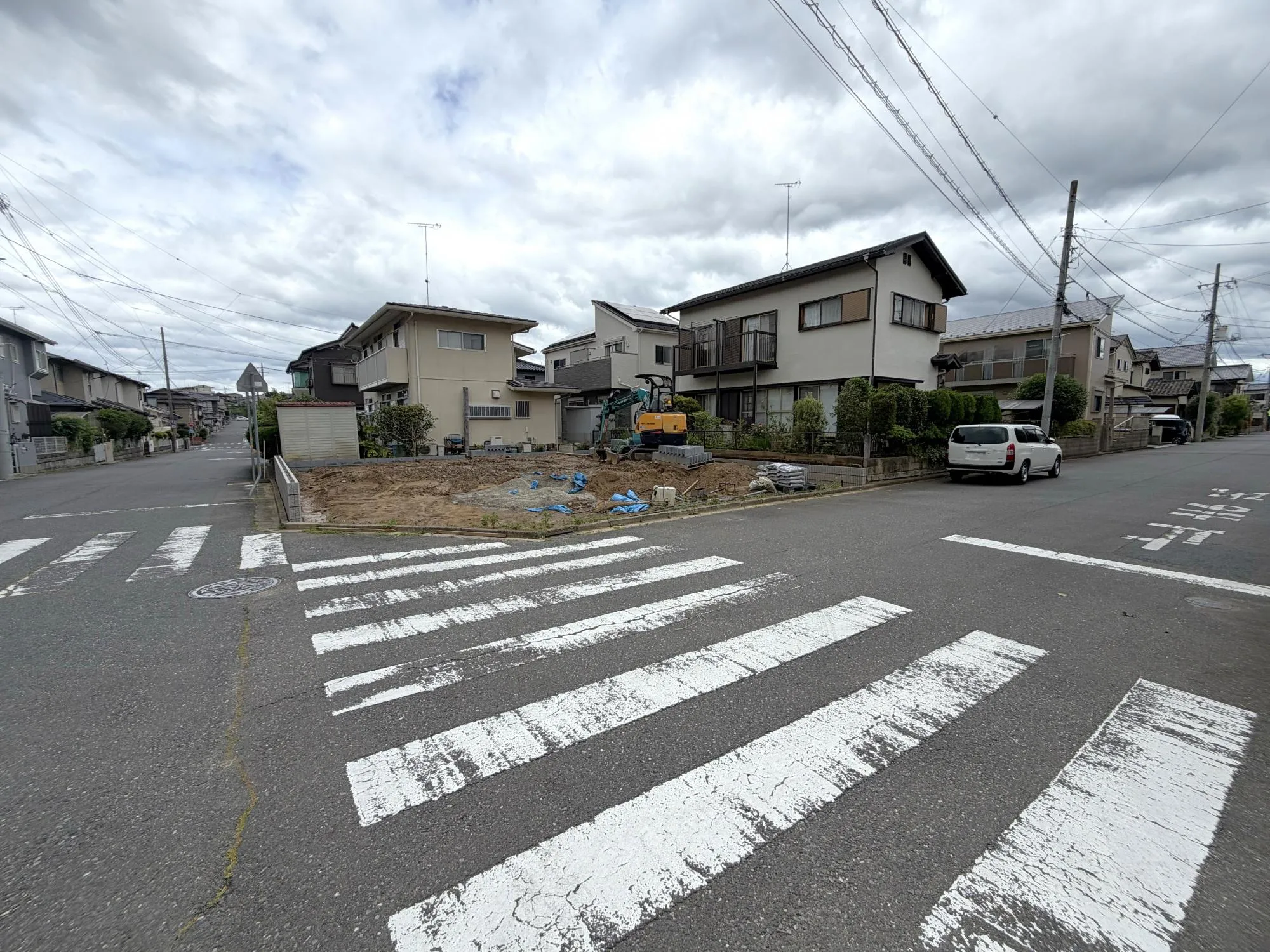 販売現地