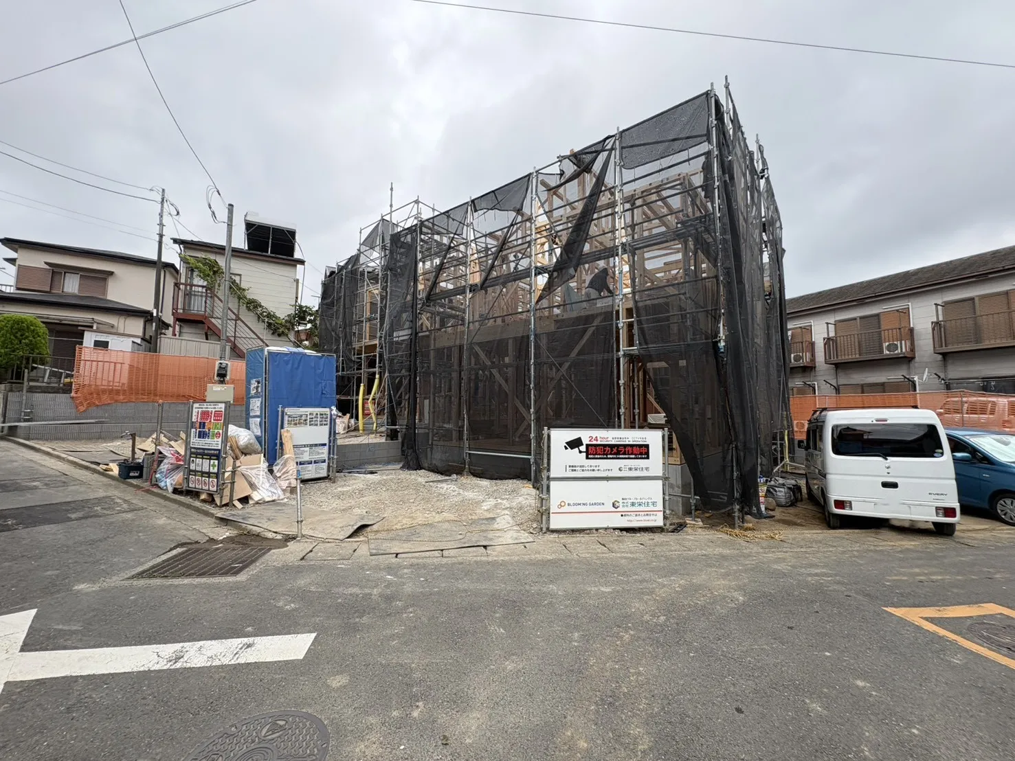 販売現地