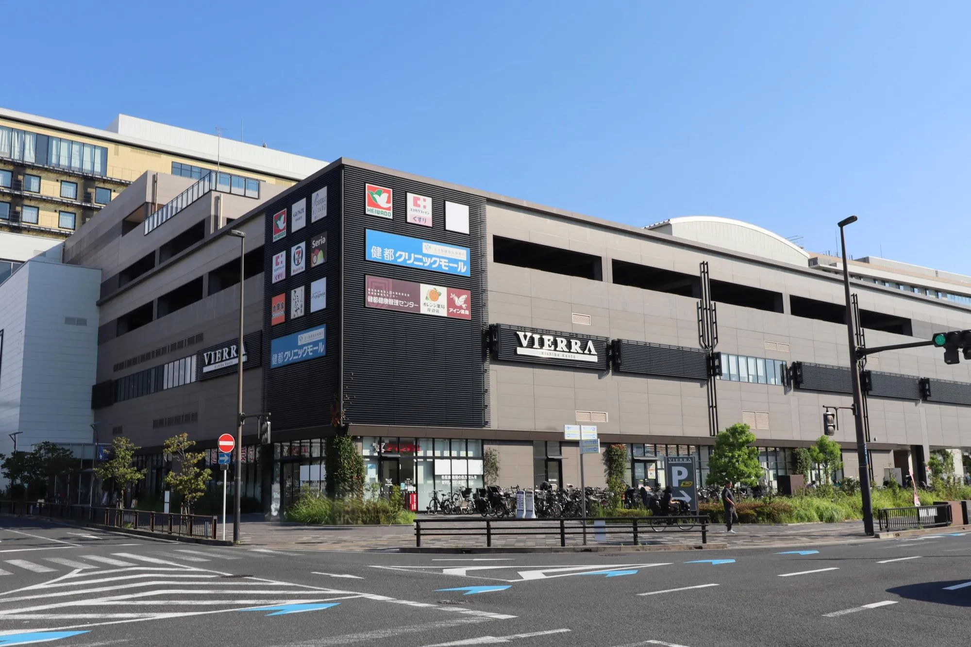 ビエラ岸部建都
