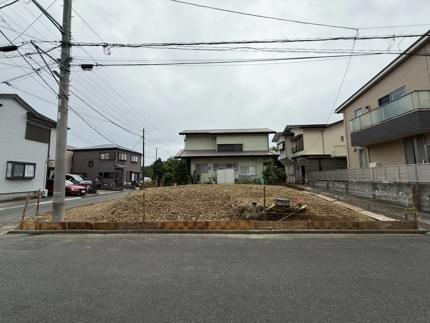 販売現地