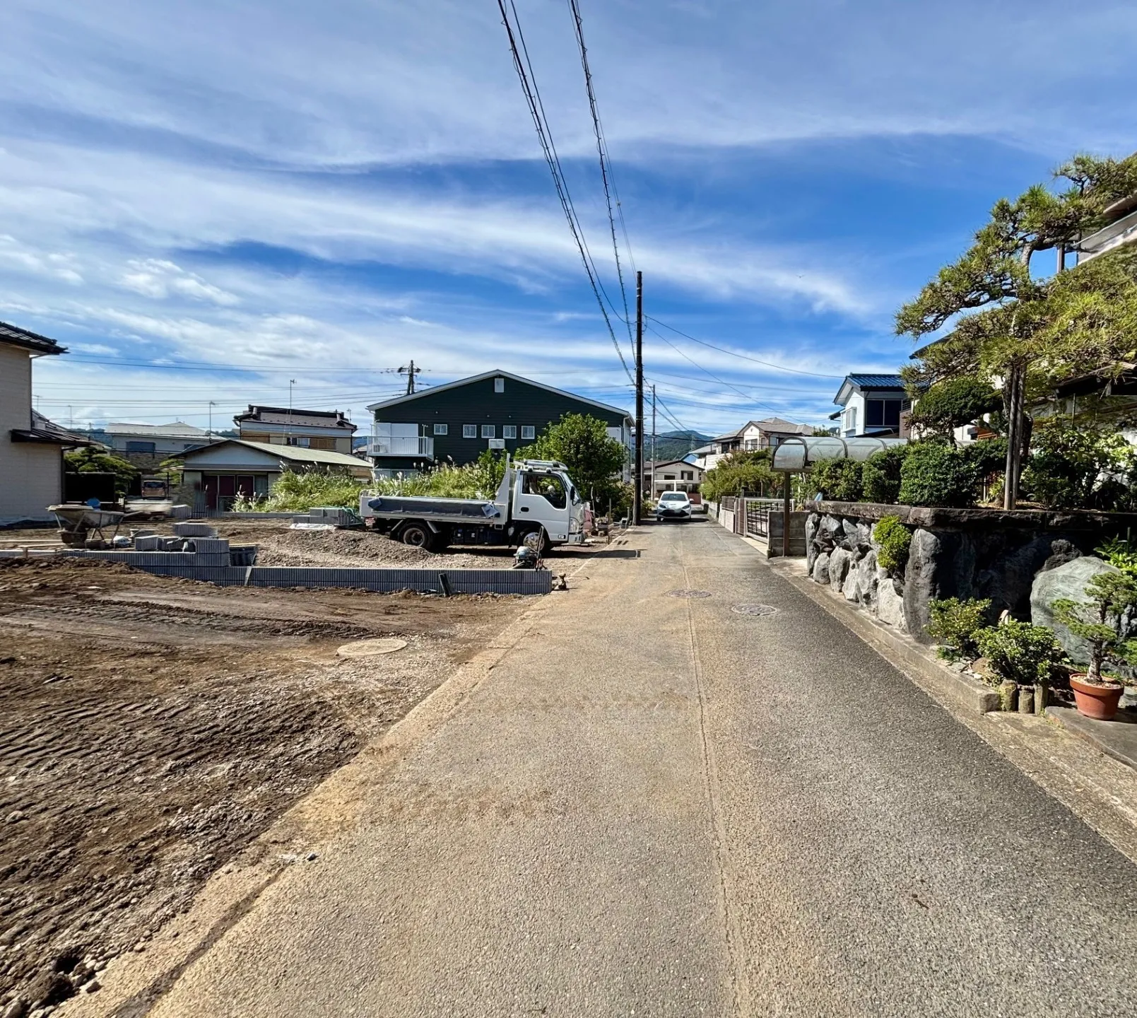 販売現地