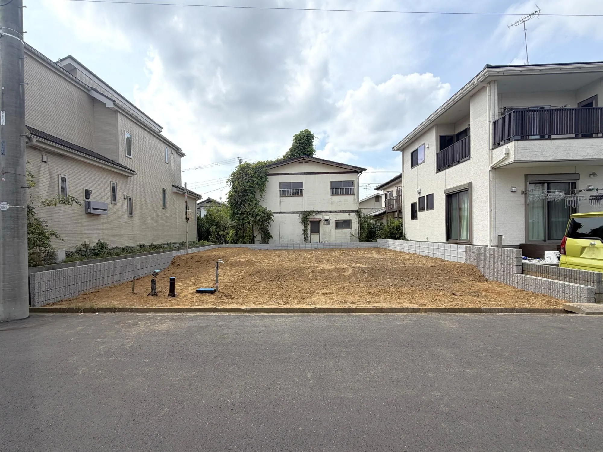 販売現地