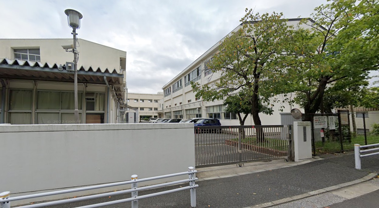 富岡中学校