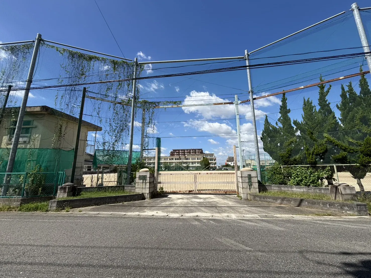 岩倉中学校