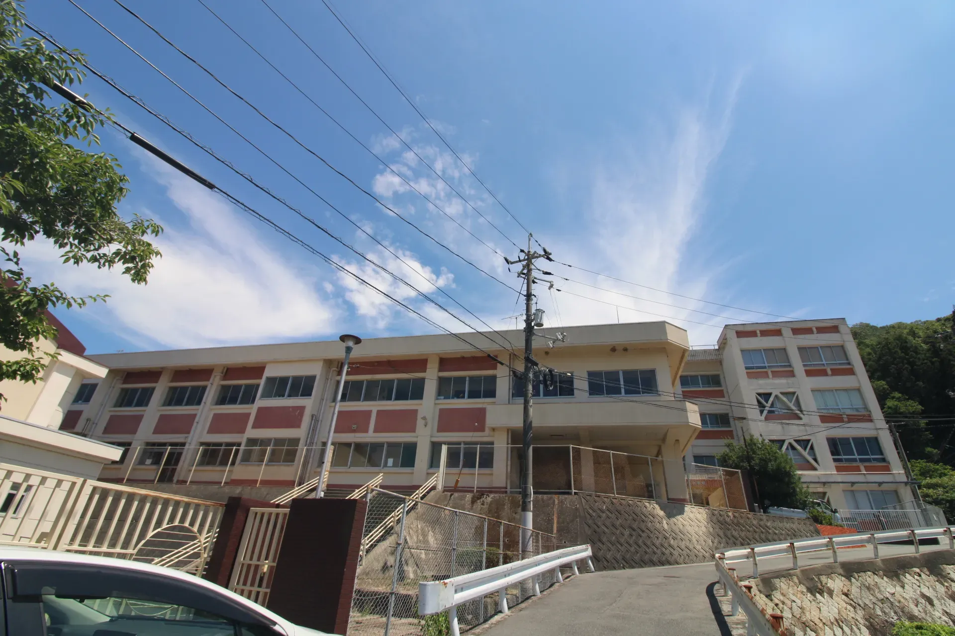 海田南小学校